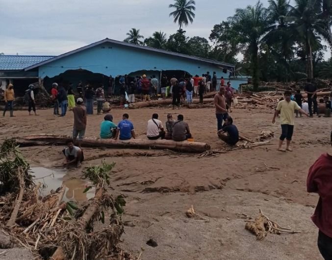 Banjir di Aceh, Sumut, dan Sumbar Mulai Surut, BNPB: Tersisa Endapan Lumpur Tebal