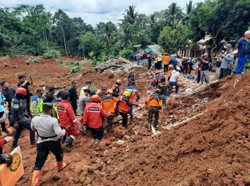 Tiga Korban Longsor Majenang Ditemukan, Tim SAR Masih Cari 17 Orang Hilang