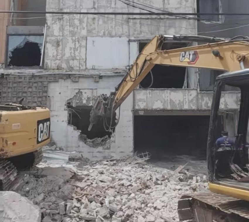 Ahmad Sahroni Ratakan Rumah Mewahnya Pasca Penjarahan, Alasan Jadi Sorotan Publik