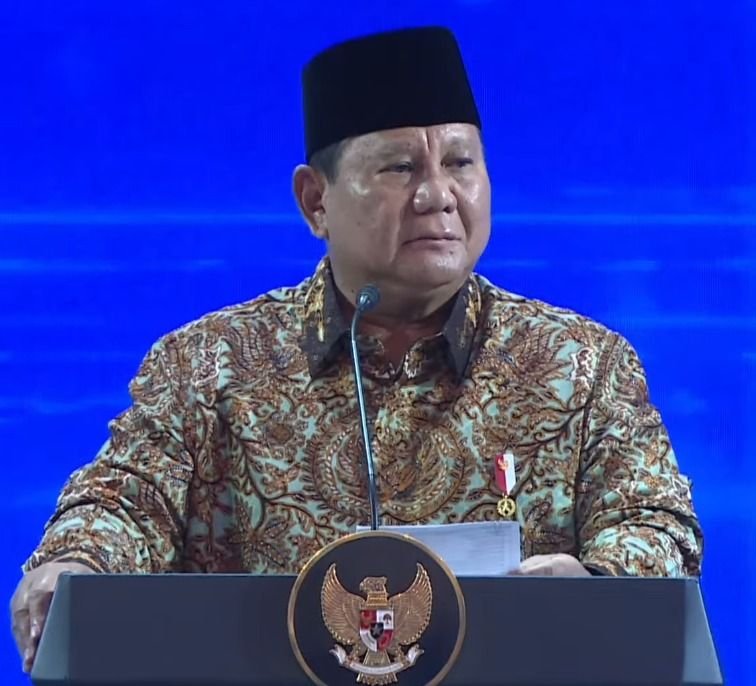 Prabowo Minta Maaf Sering Panggil Menteri Saat Akhir Pekan, Perbaikan Jembatan Jadi Prioritas