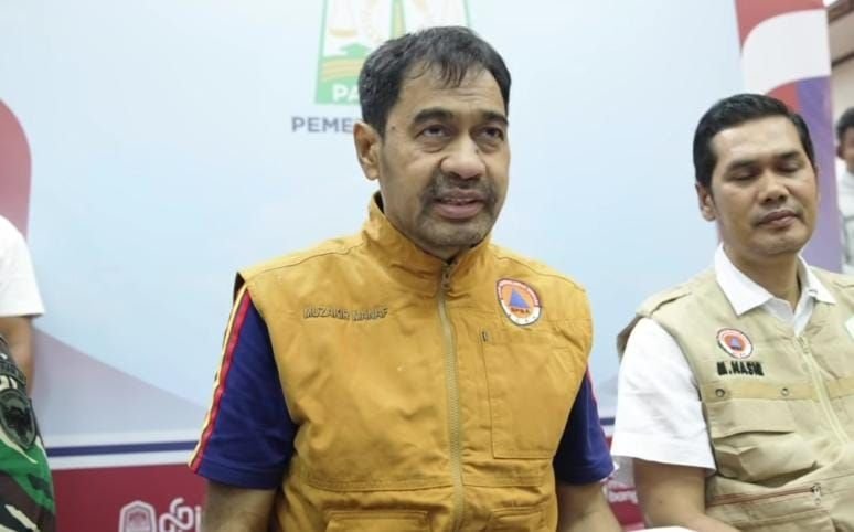 Mualem Larang Warga Ambil Kayu Terbawa Banjir Aceh, Ini Alasannya