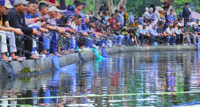 Meriah Sambut HUT ke-50, INALUM Gelar Lomba Memancing Bersama Ribuan Warga di Danau Tanjung Gading