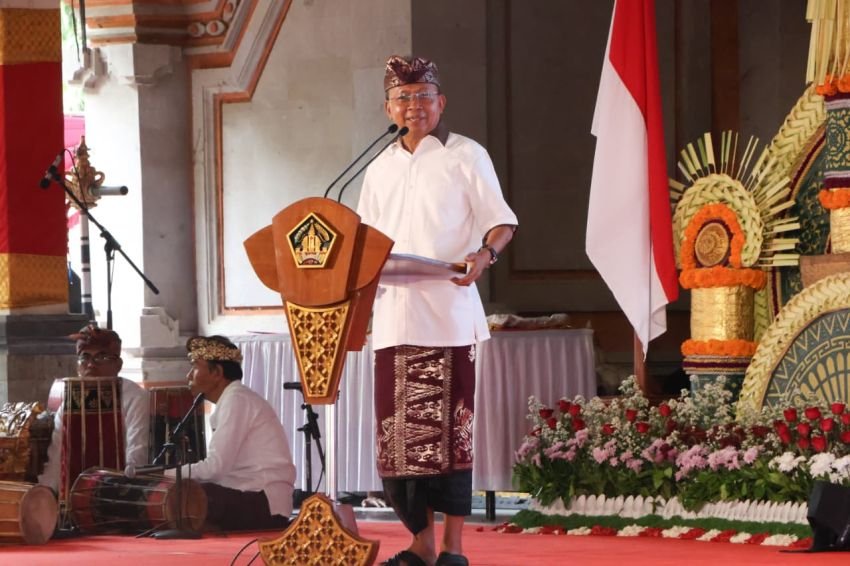 Gubernur Bali Koster Tegaskan Komitmen Memuliakan Desa Adat: Benteng Identitas dan Budaya Bali
