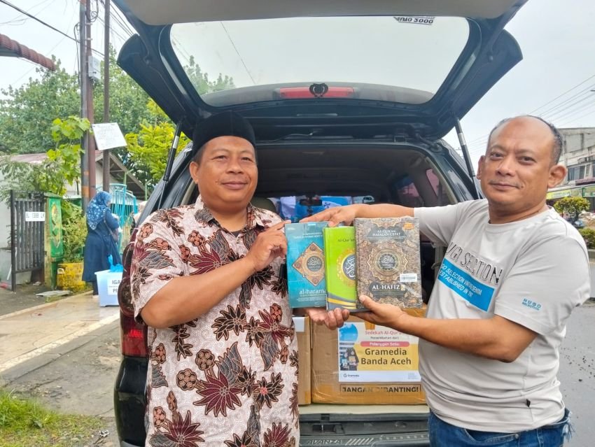 Perkuat Pendidikan Islam, Gramedia Gandeng Muhammadiyah Salurkan 88 Al-Qur&rsquo;an ke Pesantren Ihyanussunnah di Lhokseumawe