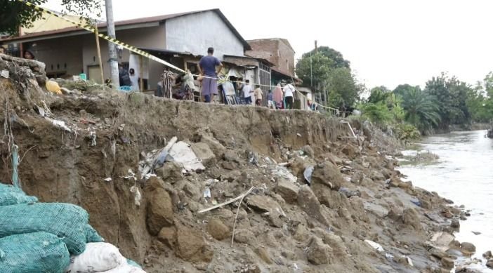 Erosi Sungai Denai Mengancam Rumah Warga, Rico Waas Minta Tindakan Cepat BWS