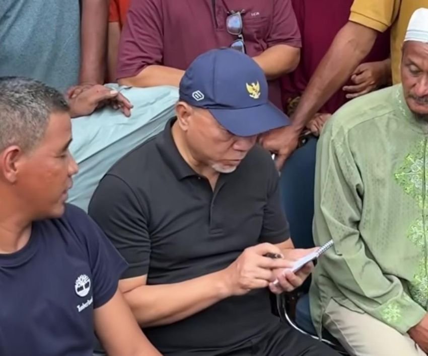 Zulhas Dialog dengan Korban Banjir Aceh Utara, Catat Kebutuhan Mendesak Warga