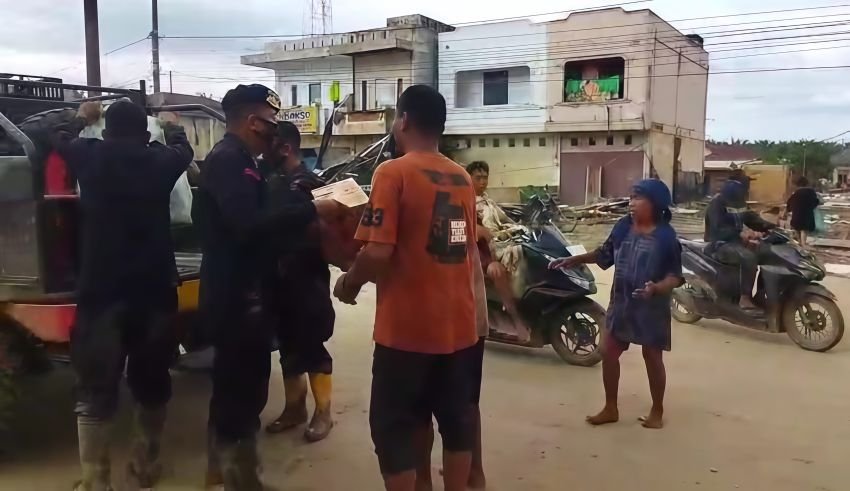 Distribusi Bantuan Lancar, Polisi Redam Kekhawatiran Warga Banjir Aceh Tamiang
