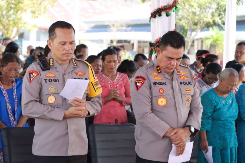 Hadirkan Semangat dan Harapan, Kapolda Sumut Rayakan Natal Bersama Pengungsi Banjir di Tapanuli Tengah