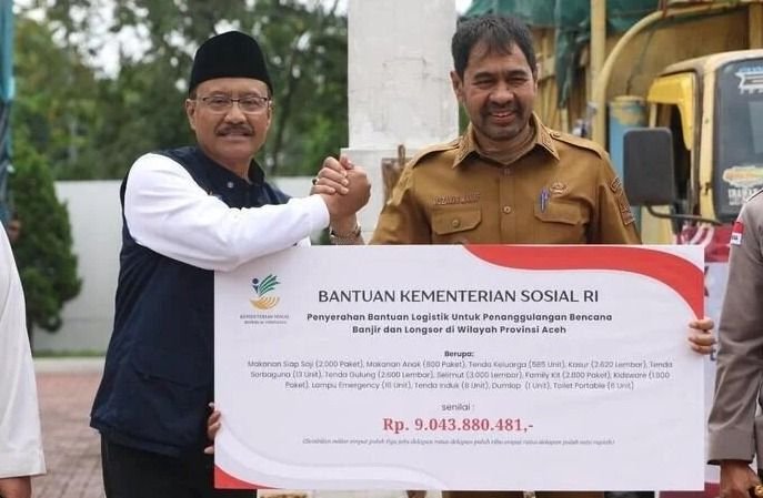 Gubernur Aceh Terima Bantuan Rp 9 Miliar dari Kemensos untuk Korban Banjir dan Longsor