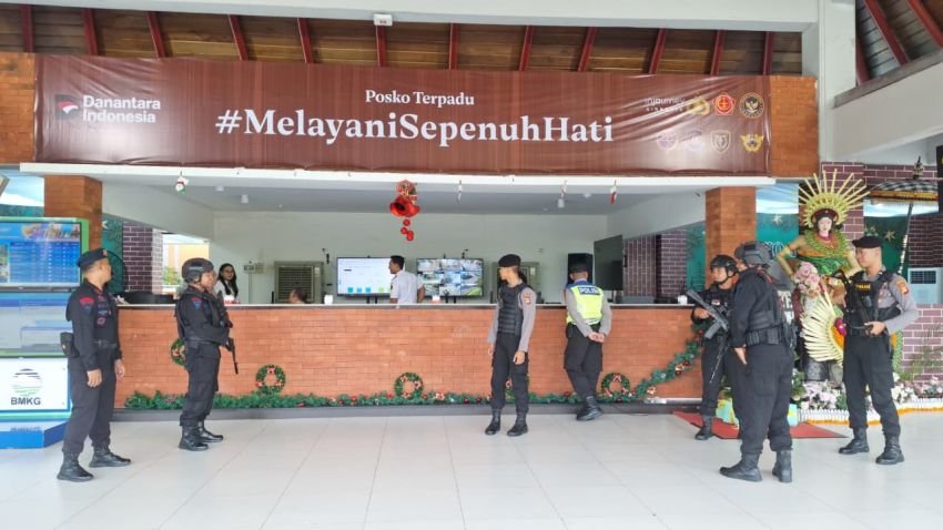 Jelang Tahun Baru 2026, Polisi Tingkatkan Pengamanan Terminal Domestik Bandara Ngurah Rai