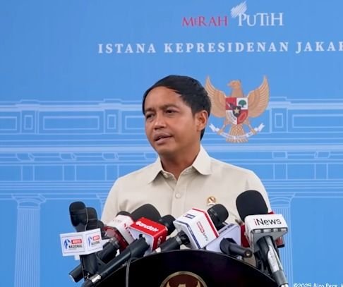 Raja Juli Antoni Umumkan Pencabutan Izin Hutan Seluas 1 Juta Hektare