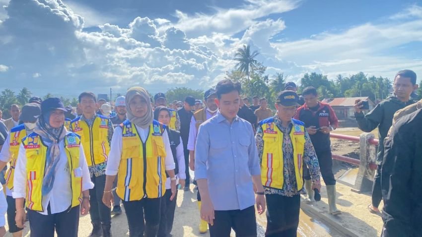 Langsung di Lapangan: Wapres Gibran Pantau Penanganan Banjir Pidie Jaya
