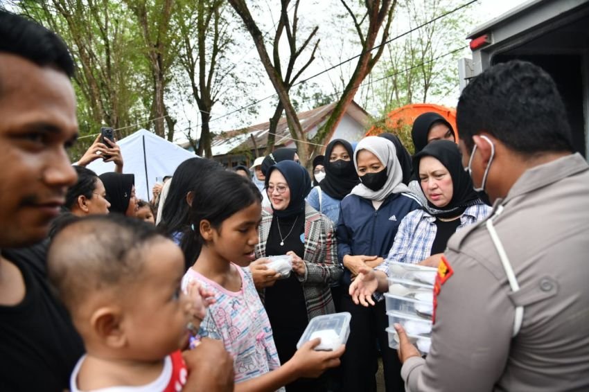 6 Truk Bantuan Kemanusiaan dari Masyarakat Batu Bara Disalurkan ke Aceh Tamiang