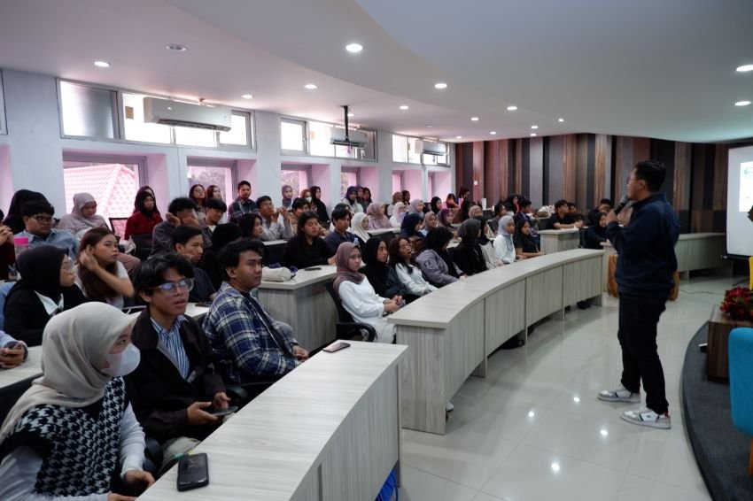 Mahasiswa Moestopo Dibekali Strategi Kelola Keuangan dan Hindari Pinjaman Ilegal