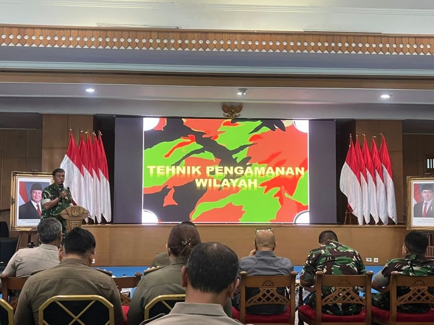 Kodim 0502/Jakarta Utara Hadiri Rakor Pemberdayaan Satlinmas Tahun 2025