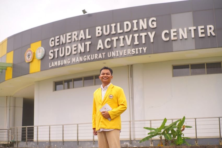 Jembatani Masa Depan Generasi Muda, Pertamina Hulu Indonesia Berikan Beasiswa Sobat Bumi untuk 15 Mahasiswa Kalimantan