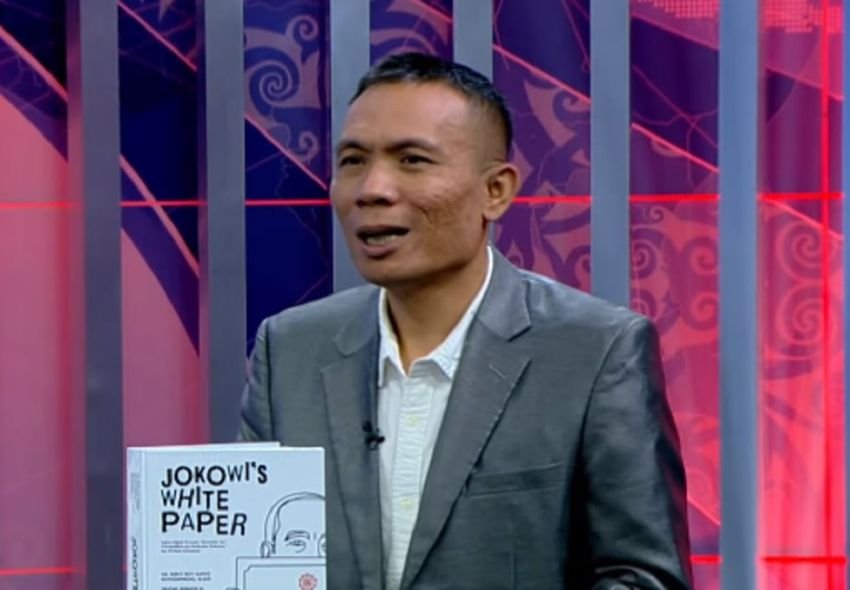 Rismon Sianipar Tersinggung Buku Jokowi&rsquo;s White Paper Disebut Tak Ilmiah oleh Polisi: Kami Sakit Hati