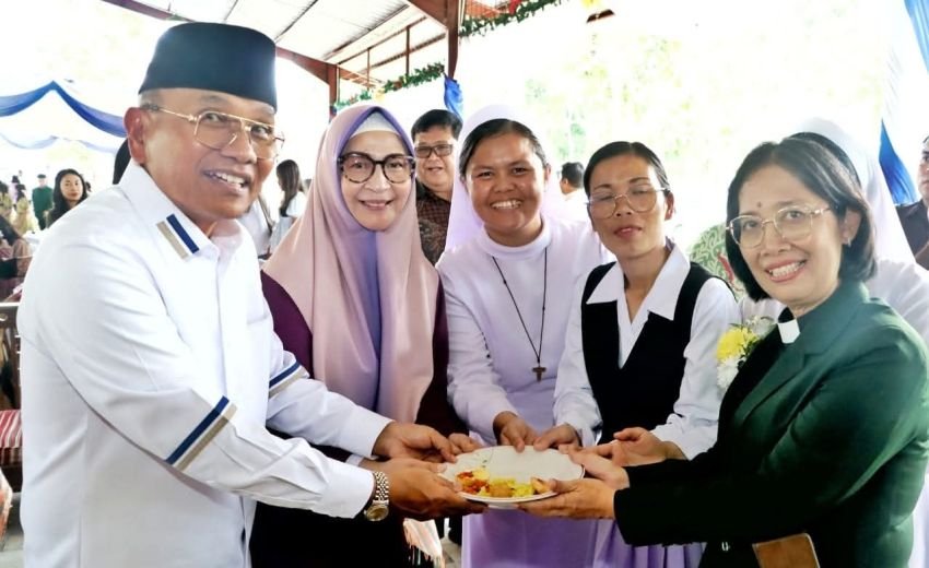 Rayakan Natal Bersama Anak Panti, Bupati Anton Saragih Sampaikan Pesan Pantang Menyerah