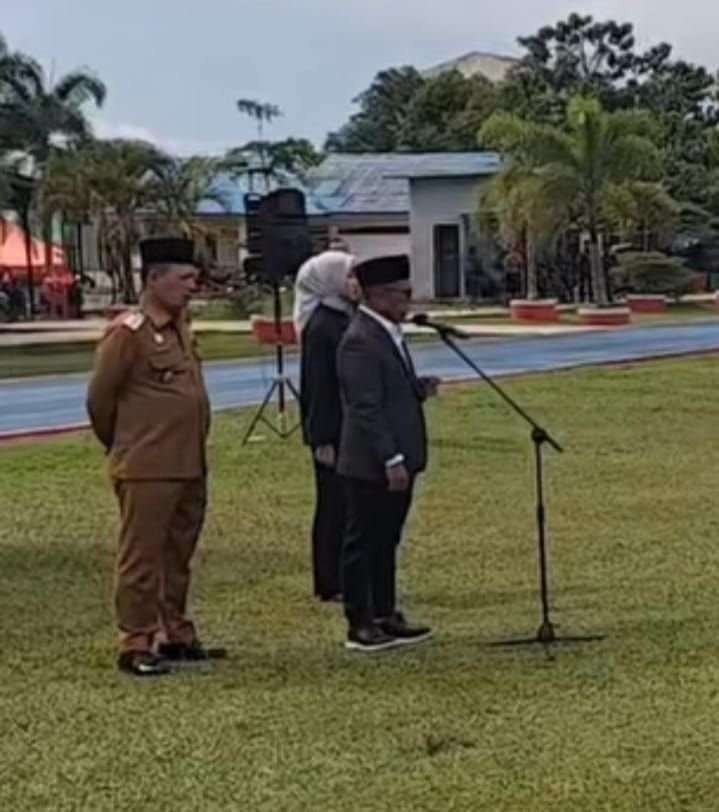 Bupati Tapteng Lantik Sekda dan Kadis Definitif: Momentum Untuk Terlahir Kembali, Tinggalkan Tiga Malas!