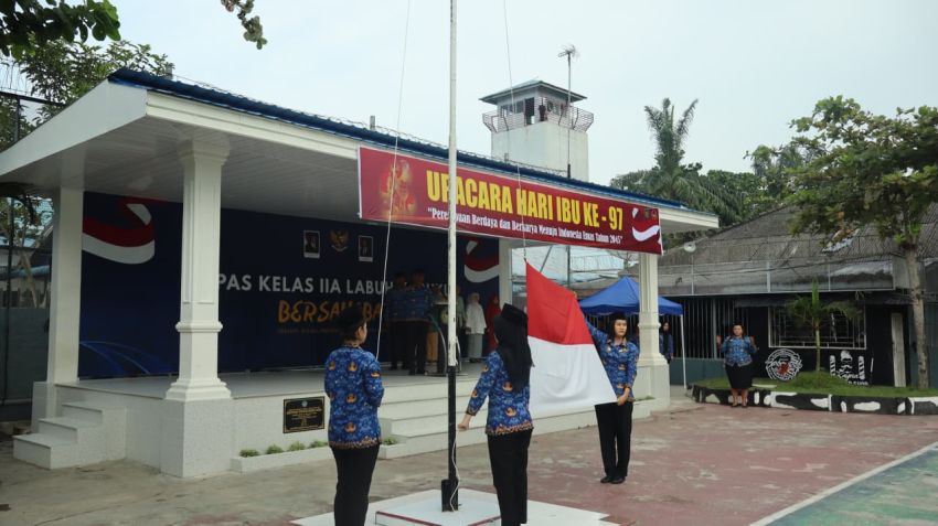 Upacara Hari Ibu ke-97 di Lapas Labuhan Ruku, Petugas Perempuan Ambil Peran Penuh