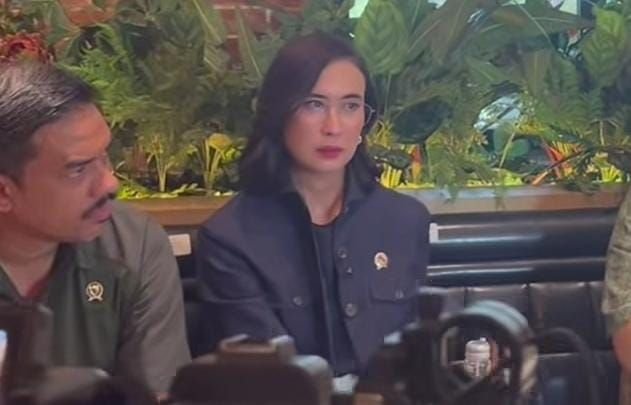 Wisata Bali Disebut Sepi, Menteri Widiyanti Putri: Tetap Ramai, Turun Hanya 2 Persen