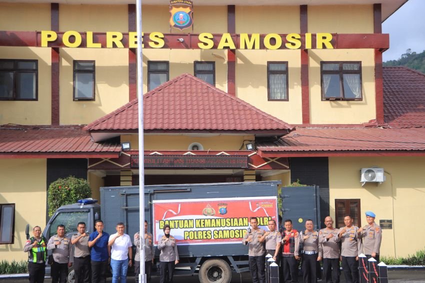 Satu Truk Penuh Solidaritas, Polres Samosir Bantu Korban Bencana Sumatera Utara