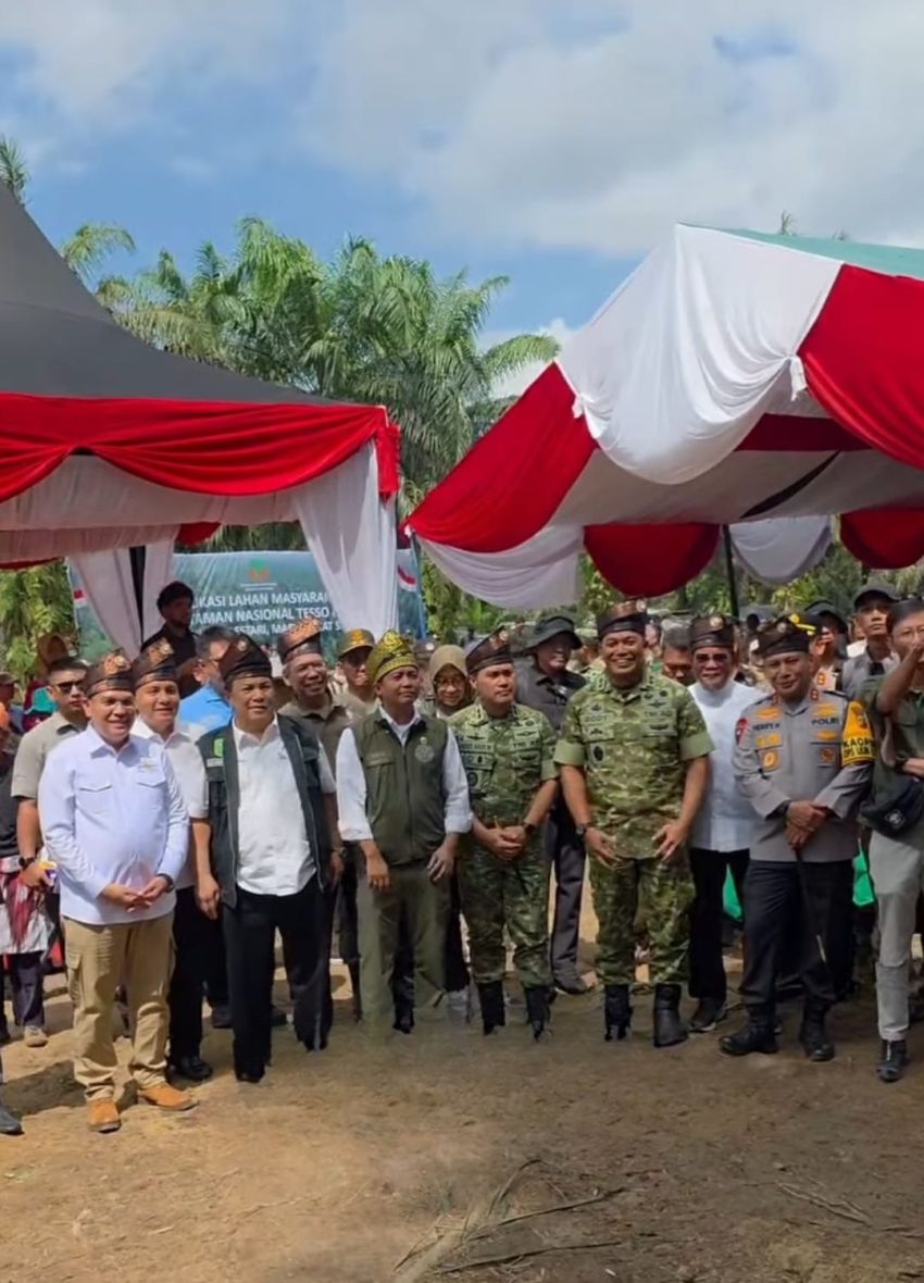 Menhut dan Kapolda Riau Saksikan Relokasi Lahan, Hutan Tesso Nilo Kembali Terjaga