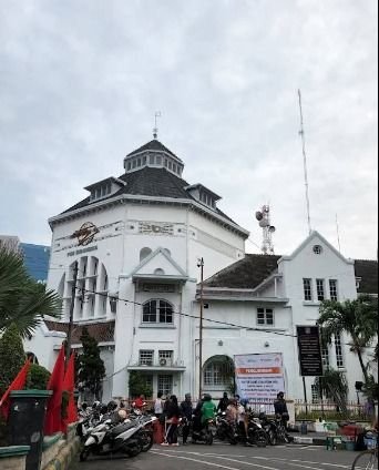 Jukir Liar Naikkan Tarif Parkir di Lapangan Merdeka Medan Saat Malam Tahun Baru