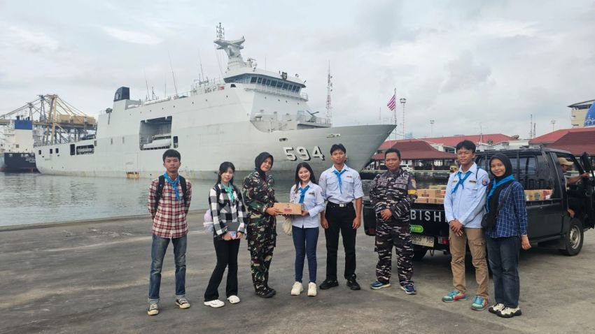 Solidaritas Lintas Generasi: SMA 68 Jakarta Salurkan Bantuan ke Korban Bencana Sumatera