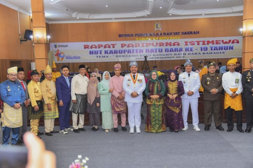 Bupati Baharuddin Hadiri Rapat Paripurna Istimewa dalam Rangka HUT ke-19 Kabupaten Batu Bara