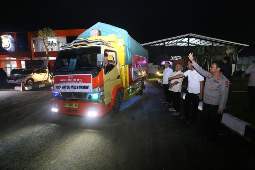 Polda Sumut Kirim Lima Truk Logistik untuk Korban Bencana di Tapteng dan Sibolga
