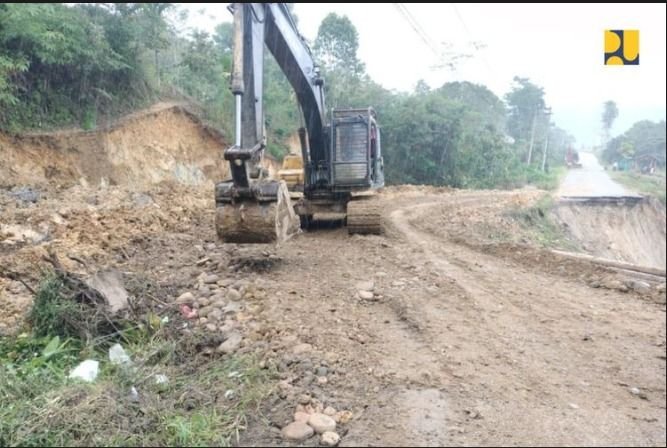 Kementerian PU Pastikan Jalan Tarutung&ndash;Sibolga Kembali Fungsional 42 Kilometer