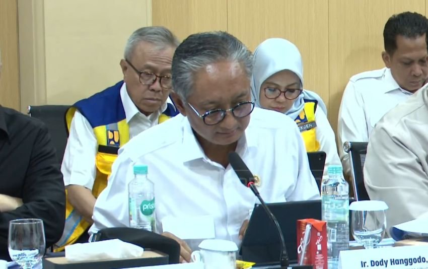 Menteri PU Pastikan Relawan dan Warga Terlibat Penanganan Pascabanjir Sumatera Digaji Lewat Padat Karya