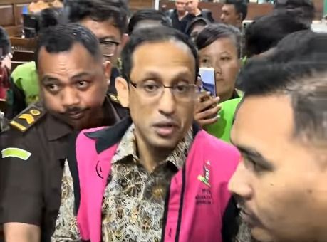 Nadiem Makarim Bantah Tuduhan &ldquo;Pemufakatan Jahat&rdquo; dalam Pertemuan dengan Google: Lucu Sekali