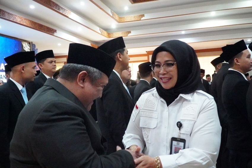 Kakanwil Kemenkumham Bali Hadiri Pelantikan 77 Pejabat Imigrasi, Perkuat Zona Integritas Menuju WBK-WBBM