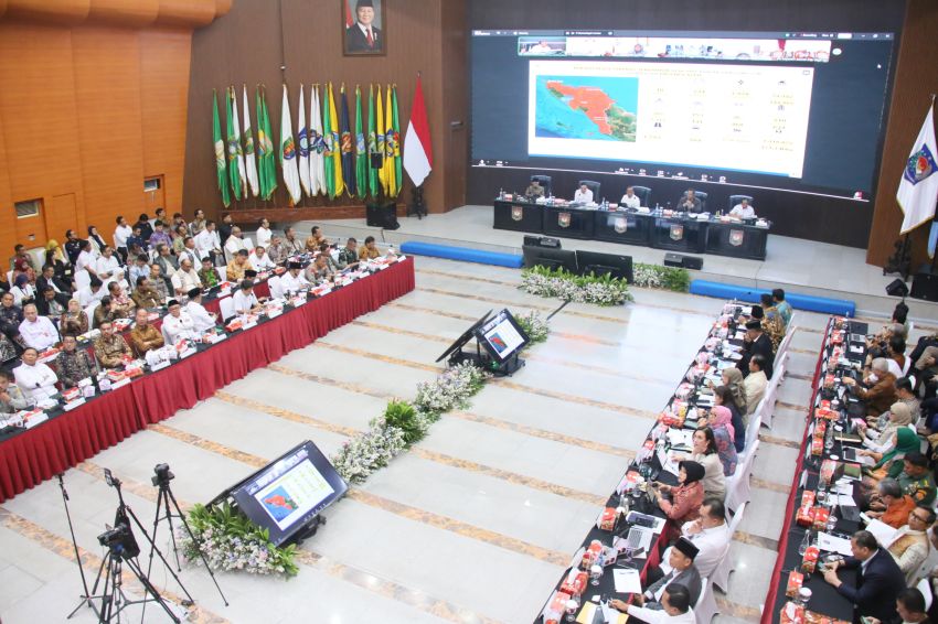 Pemulihan Aceh Pascabencana Dimulai dari Infrastruktur dan Pendidikan, Gubernur Muzakir Manaf Turun Tangan