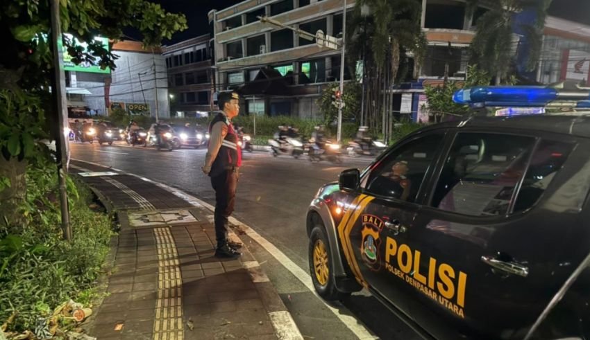 Polsek Denpasar Utara Gelar Blue Light Patrol Subuh, Pastikan Kamtibmas Tetap Kondusif