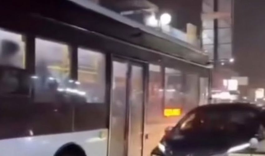 Viral! Bus Listrik Medan Lawan Arah Saat Macet, Ini Penjelasan Dishub