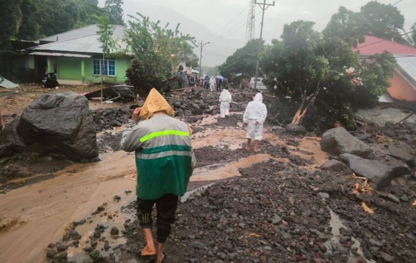 Banjir Bandang dan Longsor Terjang Pulau Siau Sulut: 9 Tewas, 5 Hilang, Ratusan Warga Mengungsi