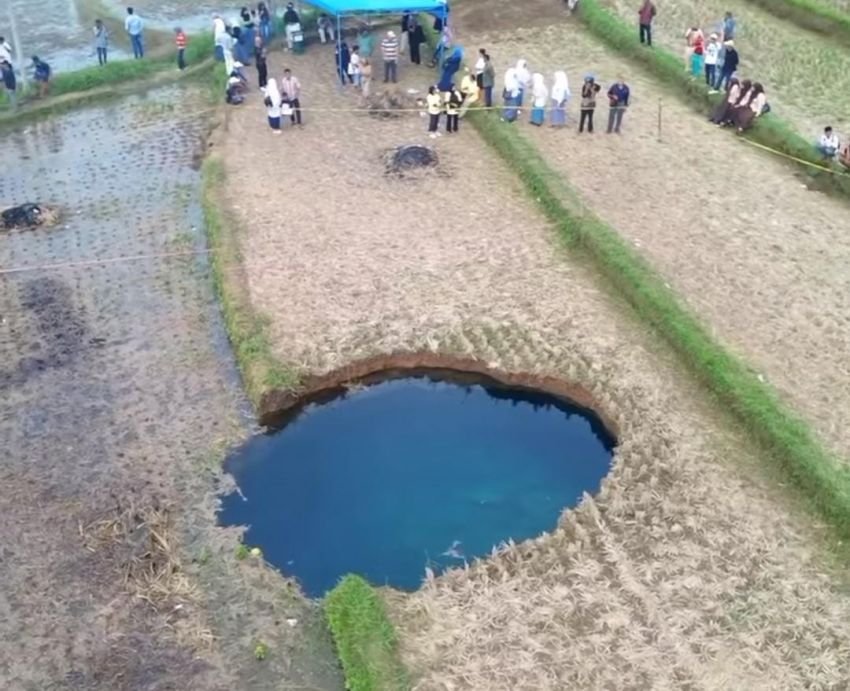 Heboh! Tanah di Sumbar Ambles, Pakar UGM Ungkap Penyebabnya