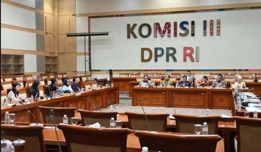 Komisi III DPR Gelar RDPU Serap Masukan Ahli Soal Reformasi Polri dan Kejaksaan
