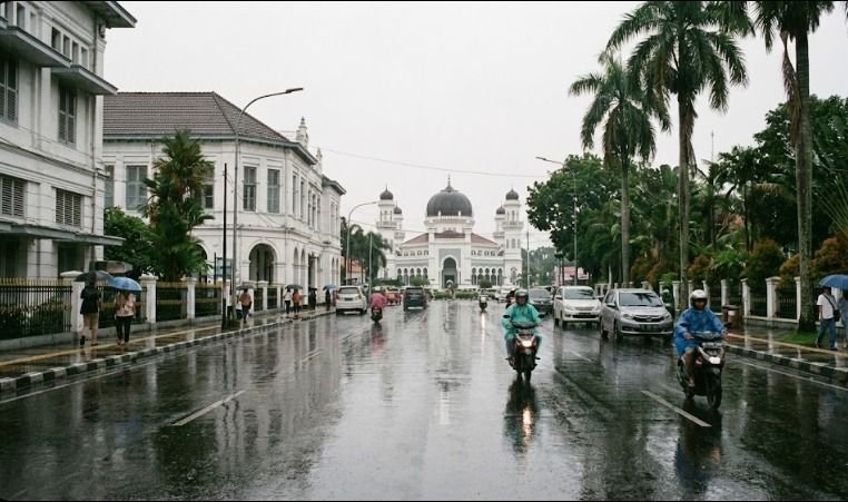 Hujan Ringan hingga Lebat Diprakirakan Guyur Sumatera Utara Hari Ini