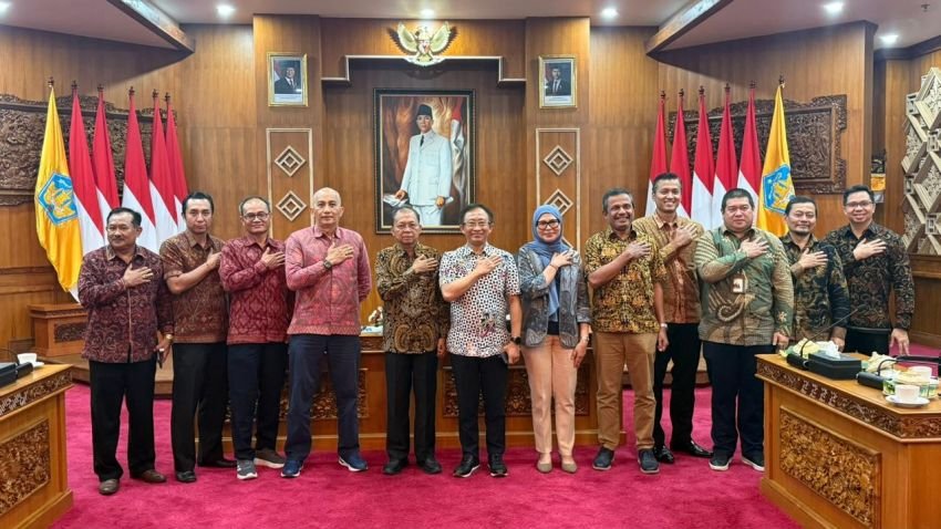 Bali Dorong Kendaraan Listrik Jadi Pilar Ekonomi Hijau, Gubernur Koster: Nusa Penida Jadi Pulau Ramah EV