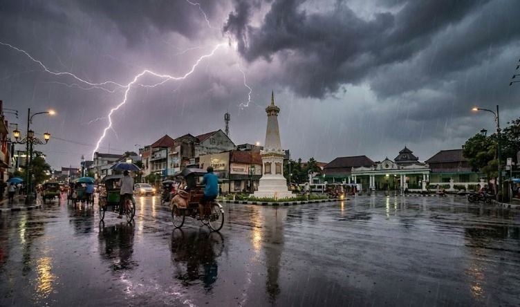 Hujan Ringan hingga Petir Berpotensi Guyur Wilayah DIY