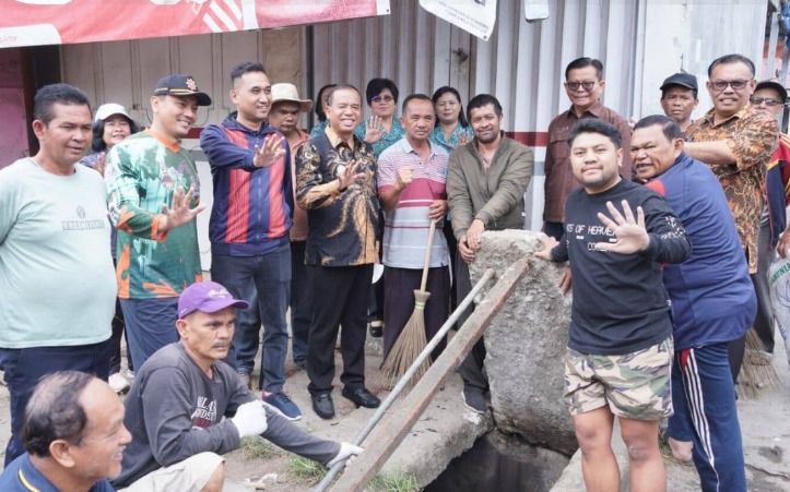 Bupati Karo Tinjau Gotong Royong di Tigapanah, Dorong Kawasan Bersih dan Produktif