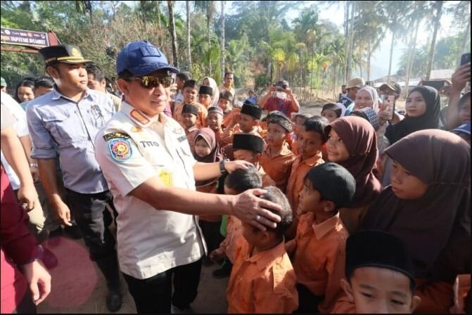 Sungai Bersih dan Sekolah Pulih, Tito Karnavian Apresiasi Upaya Pemulihan Pascabencana di Tapteng