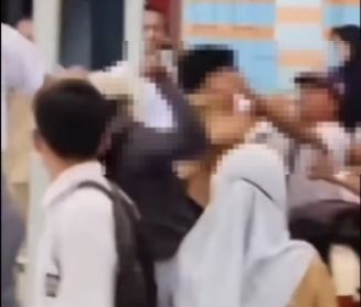 Heboh! Guru dan Siswa Berkelahi di Sekolah, Dinas Pendidikan Turun Tangan