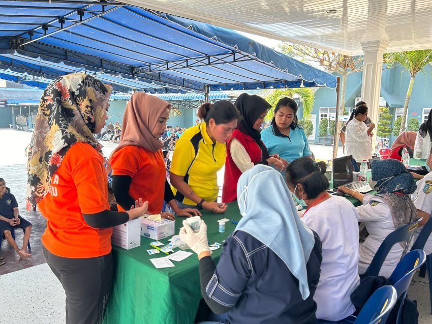 Peduli Kesehatan Warga Binaan, Lapas Labuhan Ruku Adakan Cek Kesehatan Gratis dan Skrining HIV