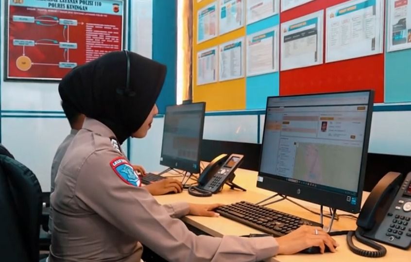 Kapolri Listyo Sigit Pastikan Layanan 110 Polri Sesuai Standar PBB: 10 Detik Angkat Telepon, 10 Menit di TKP!