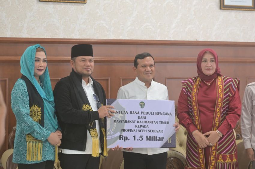 Wagub Aceh Sambut Gubernur Kaltim, Bawa Bantuan Rp1,5 Miliar untuk Korban Banjir